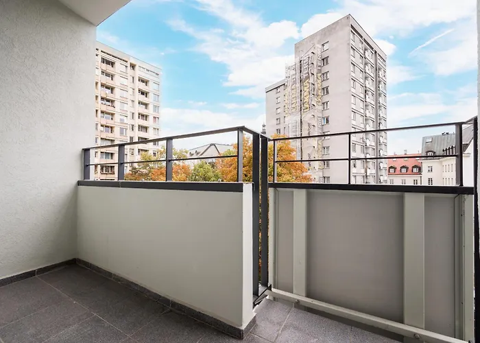 Grand Theatre Cosy By Bookinghost *