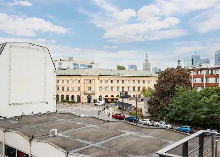 Grand Theatre Cosy By Bookinghost *