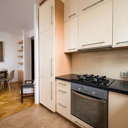 Grand Theatre Cosy By Bookinghost *